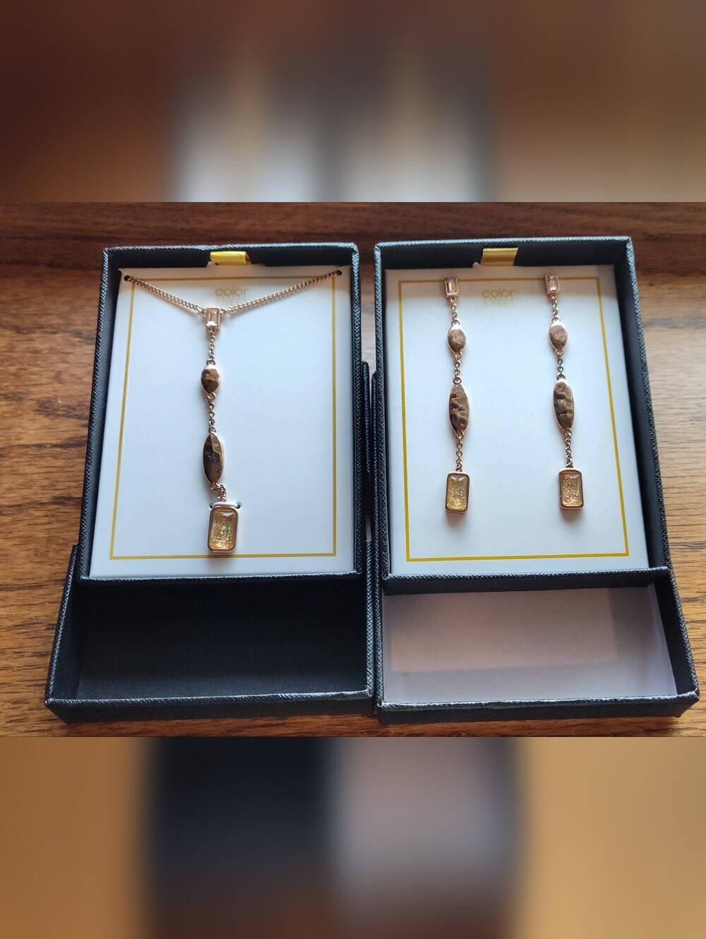 Color Street Tokyo Lights Rose Gold Pendant Necklace and Drop Earrings Set